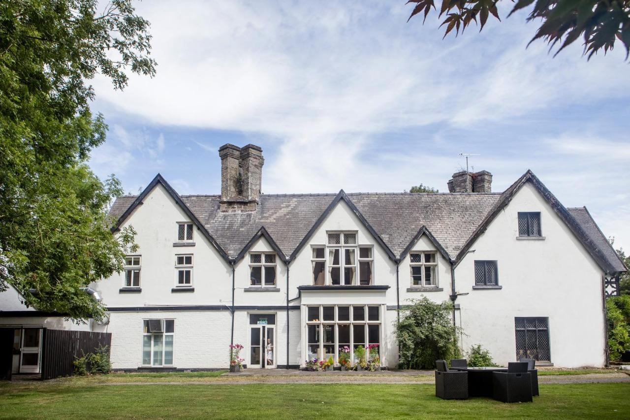 Maesmawr Hall Hotel Caersws Экстерьер фото